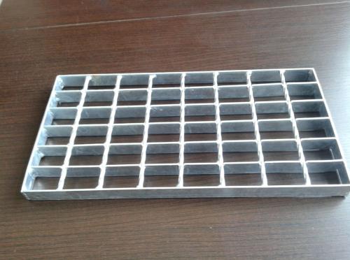 如何避免鋼格板變形在環(huán)保行業(yè)的使用